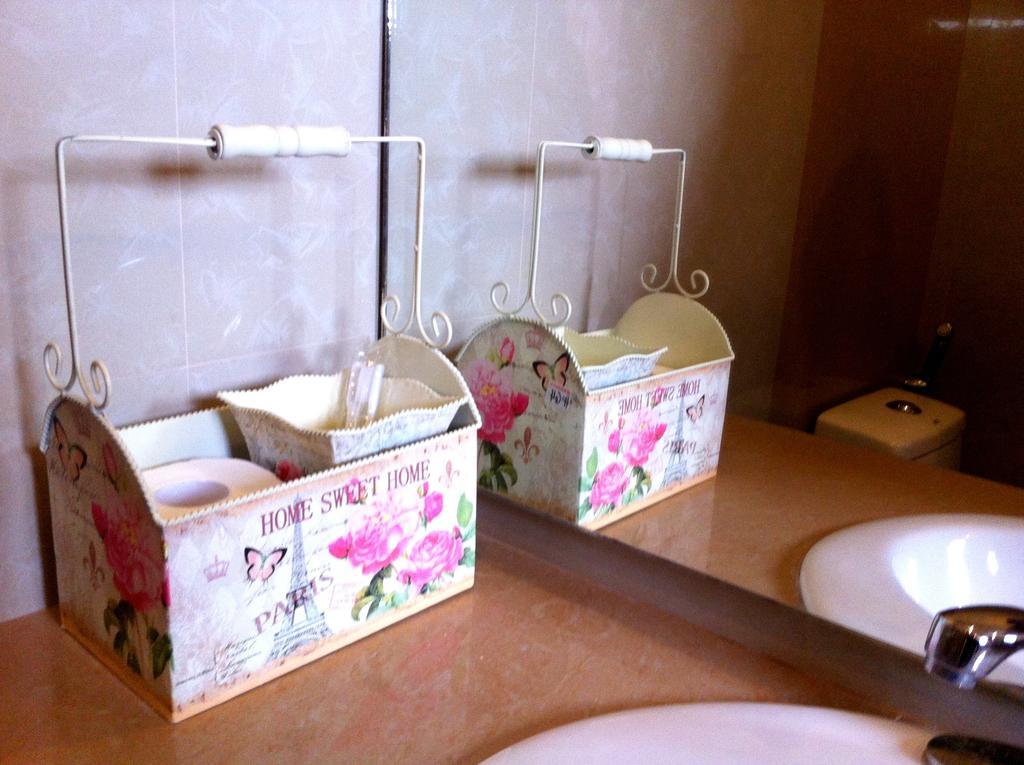 Casanas Suites Puerto Princesa Exteriör bild
