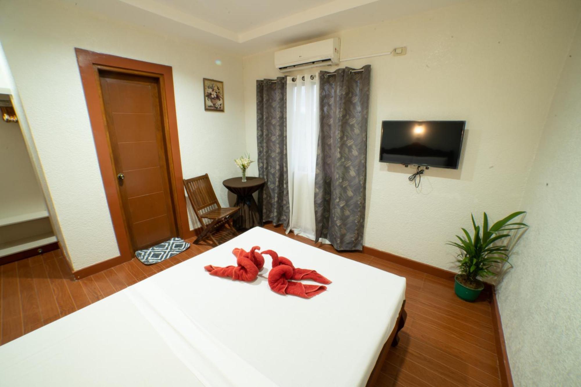 Casanas Suites Puerto Princesa Exteriör bild