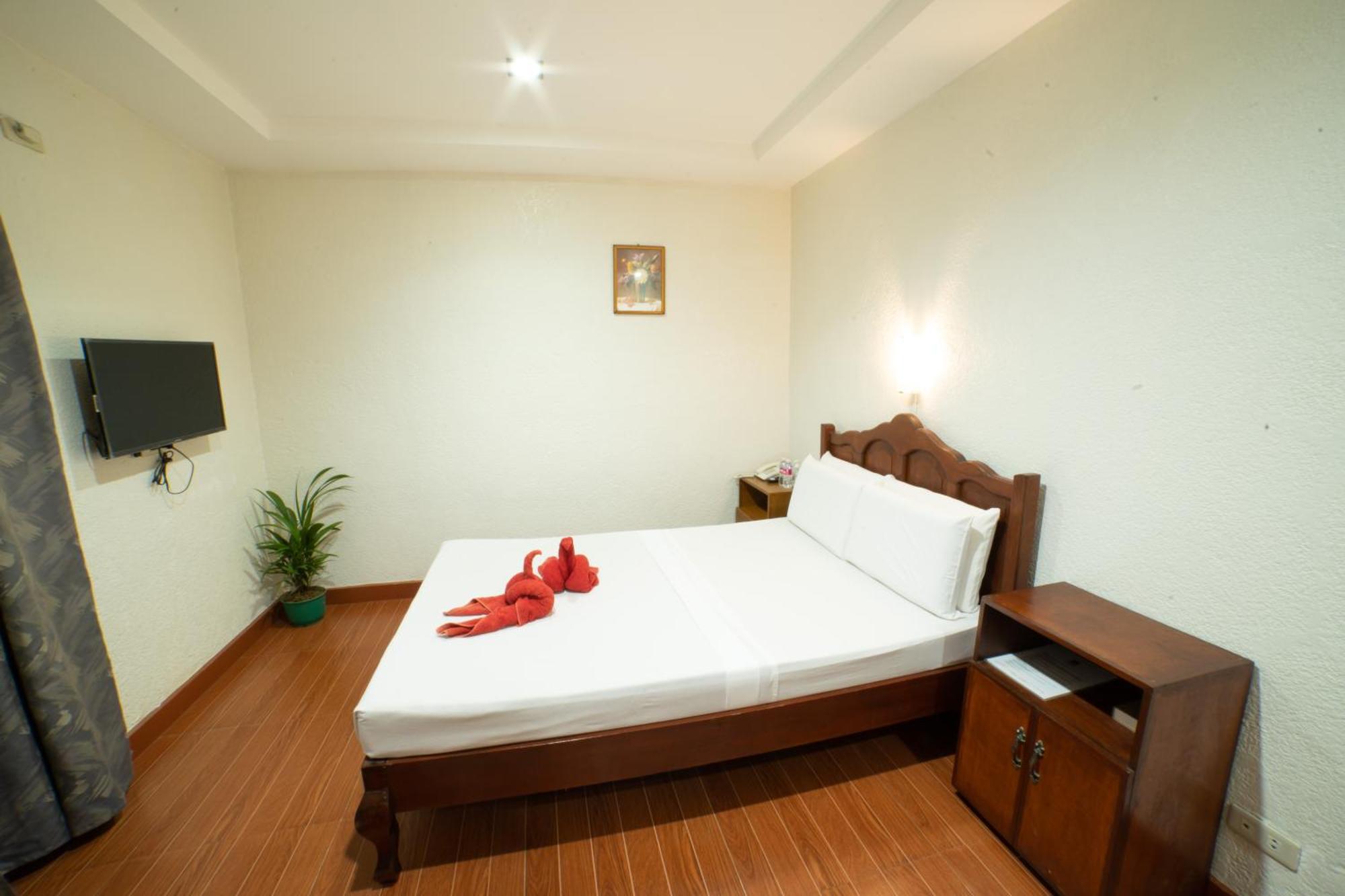 Casanas Suites Puerto Princesa Exteriör bild