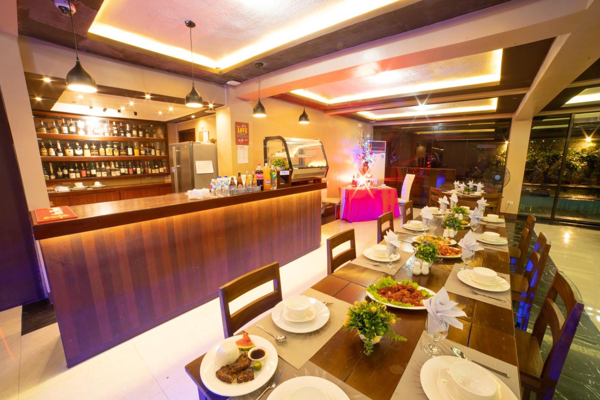 Casanas Suites Puerto Princesa Exteriör bild
