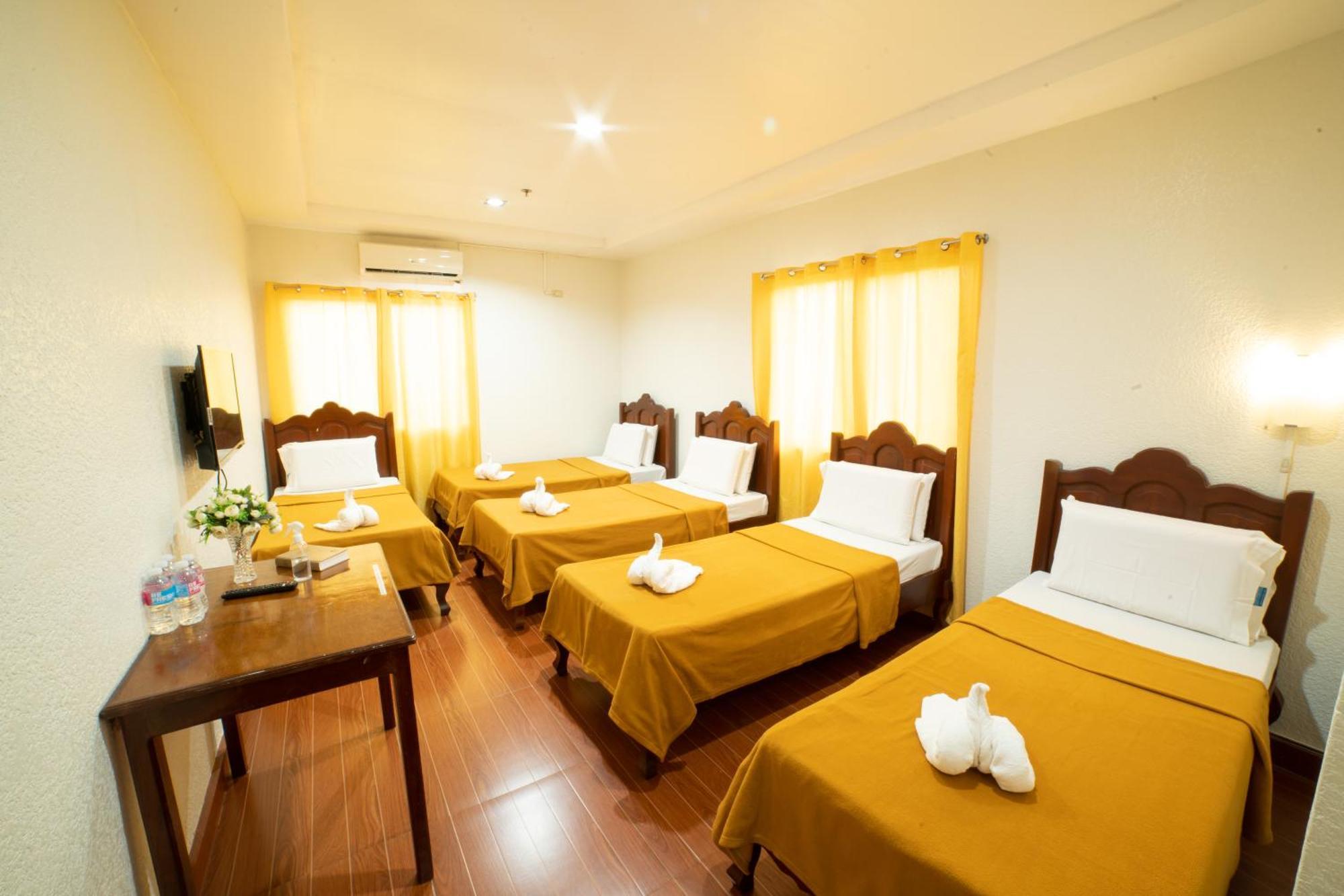 Casanas Suites Puerto Princesa Exteriör bild