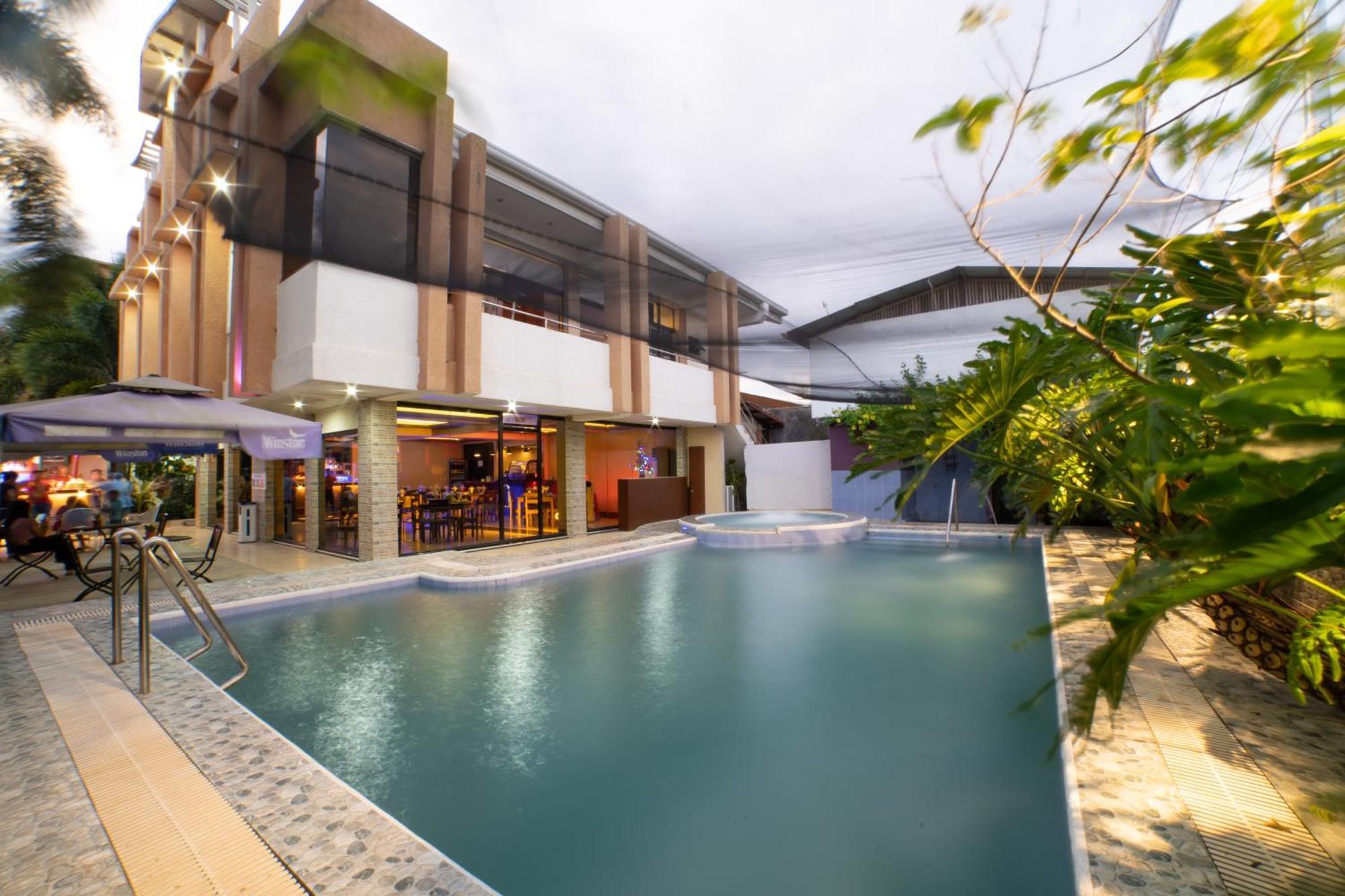 Casanas Suites Puerto Princesa Exteriör bild