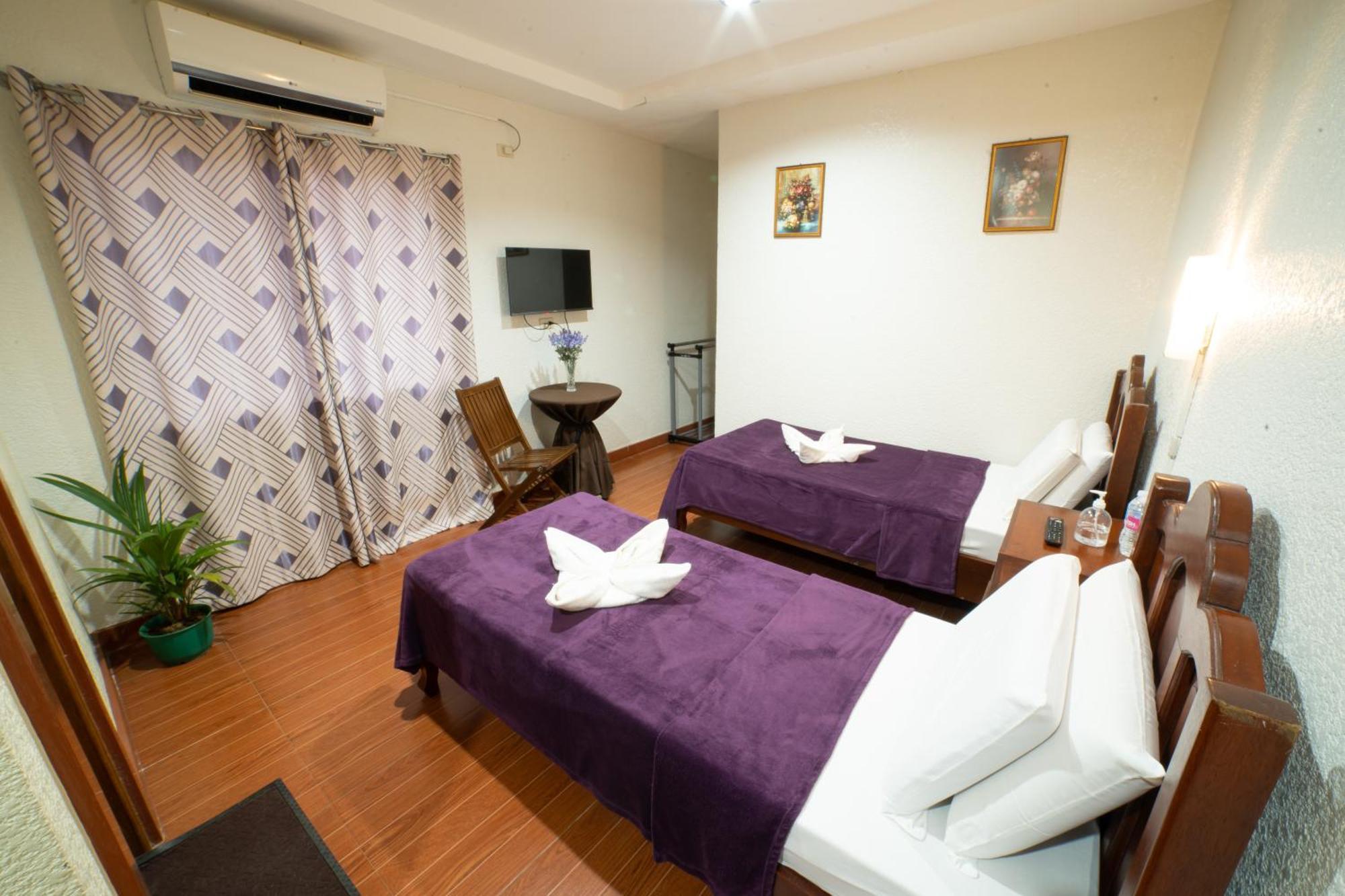 Casanas Suites Puerto Princesa Exteriör bild