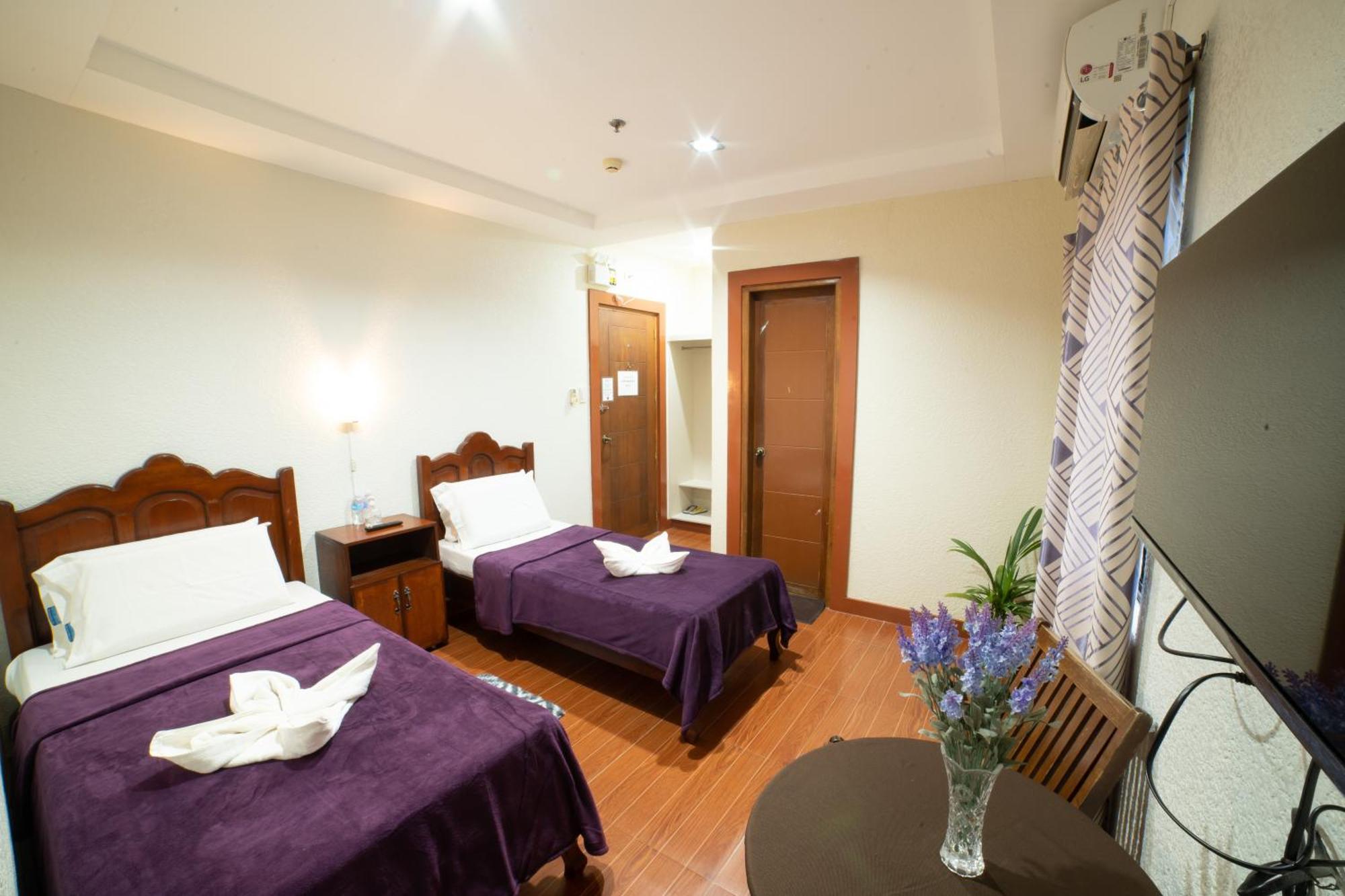 Casanas Suites Puerto Princesa Exteriör bild