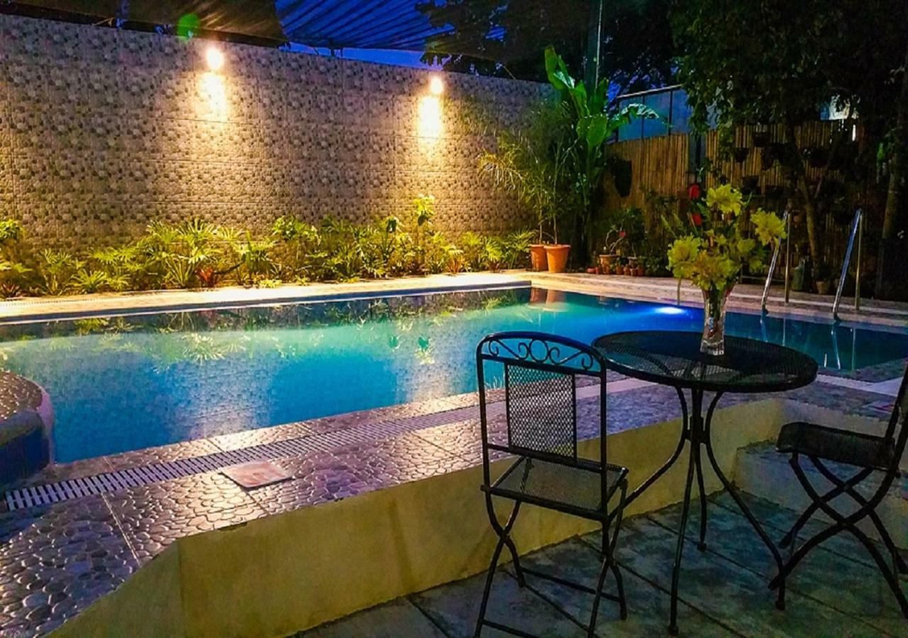 Casanas Suites Puerto Princesa Exteriör bild